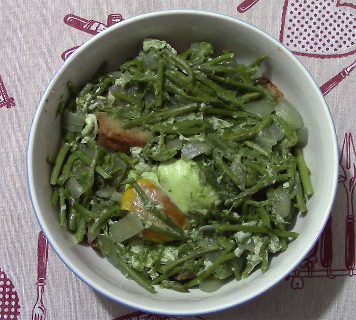 Asparagi con l'uovo (v)